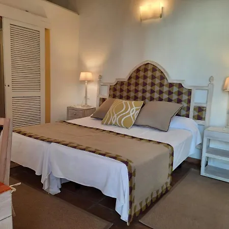 Hotel Cortijo Del Arte - Caminito Del Rey Pizarra