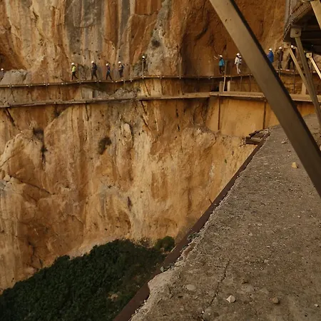 Cortijo Del Arte - Caminito Del Rey Pizarra